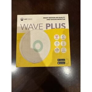 Airthings Wave Plus 2930 - Radon & Air Quality Monitor, Battery Powered, White